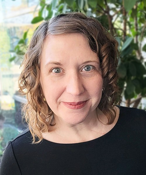 Hilary_2023_Headshot